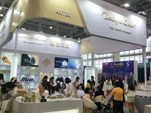 2017海峽廈門(mén)國(guó)際美容美發(fā)化妝用品博覽會(huì)現(xiàn)場(chǎng)直擊 她們?yōu)楹伍W耀全場(chǎng)