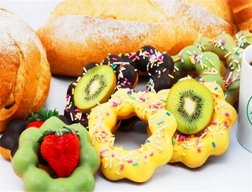 糖巢量販零食 品牌優(yōu)勢(shì)顯著，廈門商貿(mào)背景下的創(chuàng)富選擇